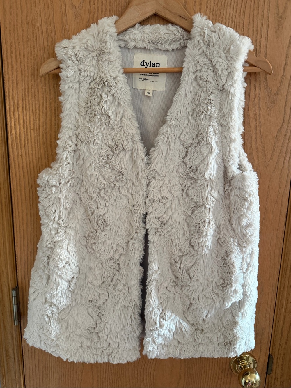 dylan Anthropologie Cream Plush Cozy Faux Fur Vest Women’s Size S